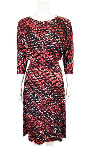 LEIGH Diamond Slouch Dress in RUBY