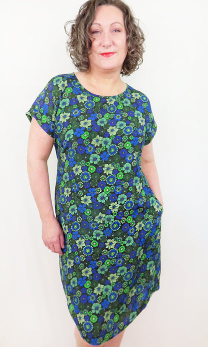 BEATRICE Vintage Floral Shift in BLUE